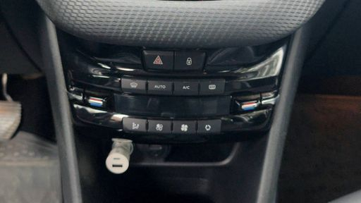 Peugeot 2008 1.6 VTi 120 - Allure – 2013 – 145338 km – Essence – Boîte Manuelle — photo 17
