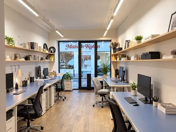 Bureaux équipés à partager - Paris 11e - 4 postes