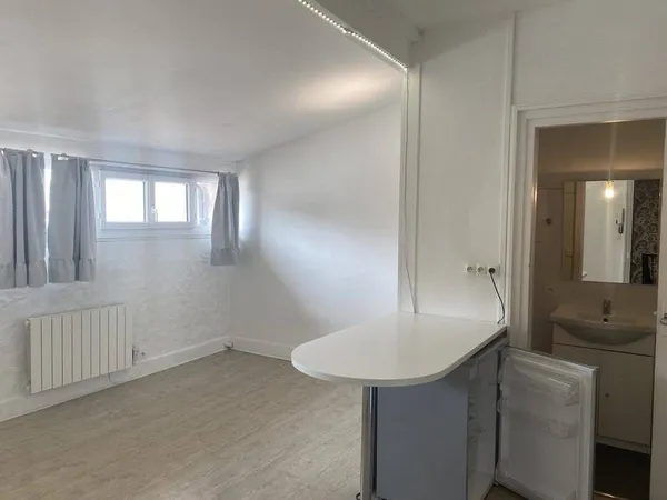 Studio 1 pièce 20 m²