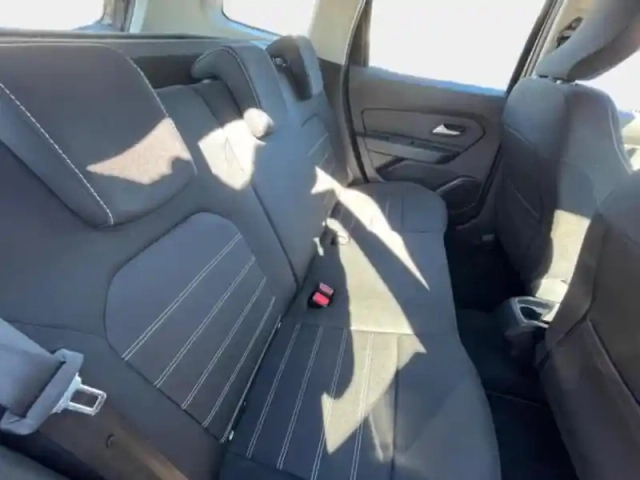 Dacia Duster 1.0 eco-g 100ch confort 4x2 — photo 28
