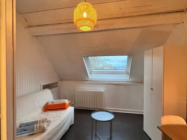 Studio 1 pièce 13 m²