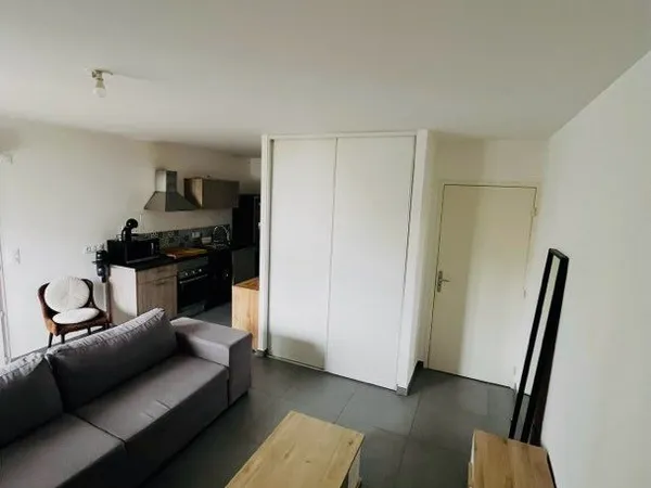 Location à l'année un STUDIO Carré de bodiccione Ajaccio