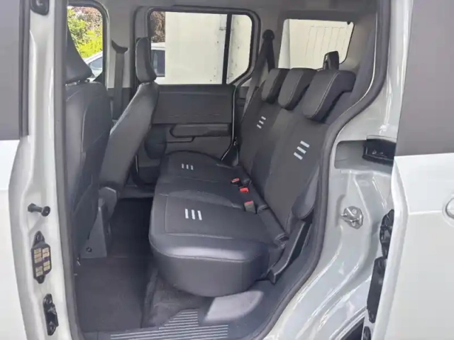 Ford Tourneo courier 136ch 46kwh active — photo 9