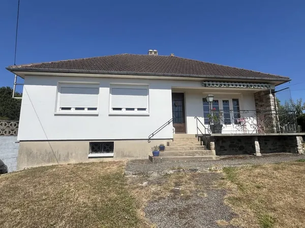 PAVILLON A BOUTTENCOURT AVEC GARAGE CAMPING CAR