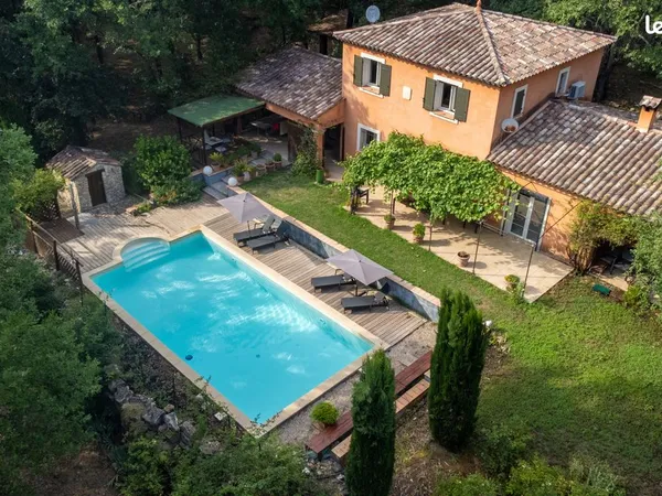 Villa 5 pièces 170 m²