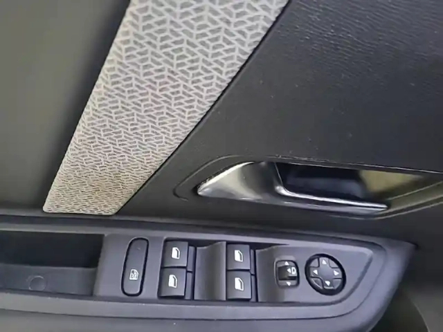 Citroën C4 puretech 130 s&amp;s eat8 — photo 30