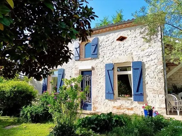 Calme et charme en pierre à Villeneuve-sur-Lot