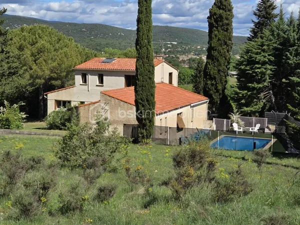 Maison 7 pièces 138 m²