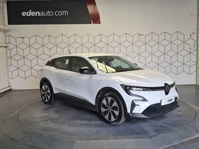 Renault Megane e-tech ev60 130ch optimum charge — photo 6