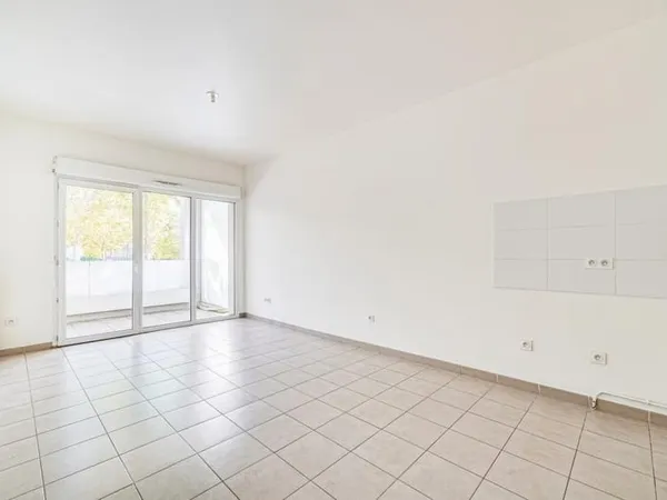 2 pièces avec balcon et parking - Massy