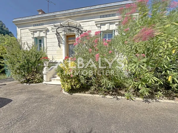 VILLA - LIBOURNE -