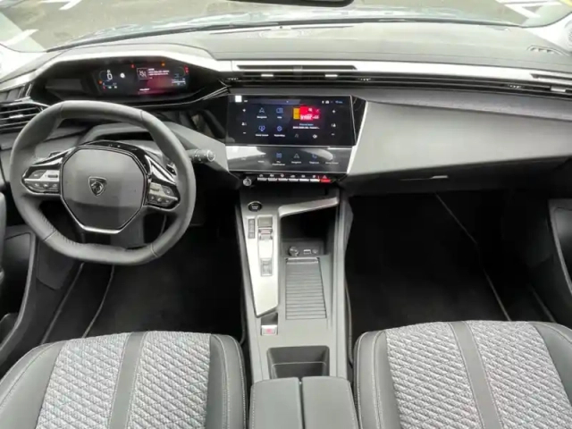 Peugeot 308 sw hybrid 145 e-dcs6 — photo 24
