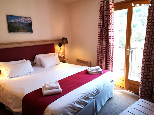 Hôtel-Restaurant 3★ Murs & Fonds - Pieds de Pistes - Montclar 4 Saisons