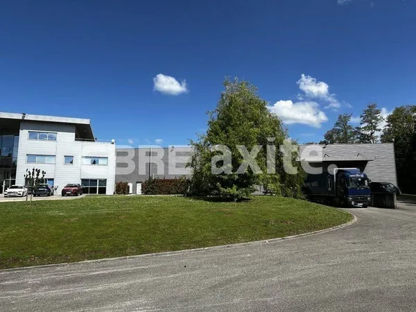 Local d'activité 4940 m²