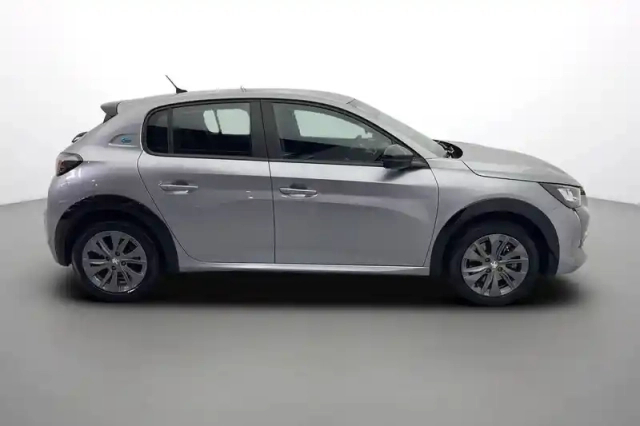 Peugeot 208 electrique 50 kwh 136ch — photo 7