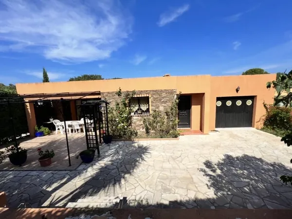 Maison de plain-pied de 116 m2 sur un terrain de 768 m2 / 3