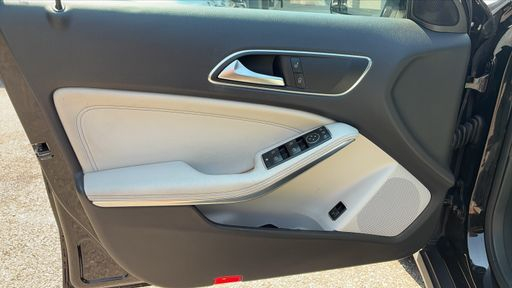 Mercedes Classe GLA 180 d 109 - Sensation – 2016 – 141000 km – Diesel – Boîte Manuelle — photo 25