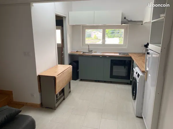T1 meuble avec chambre mansardée