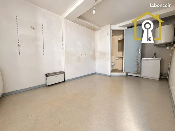 Studio 1 pièce 14 m²