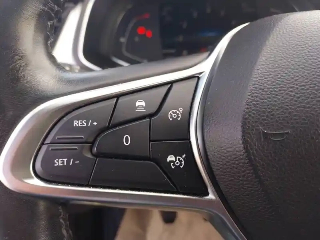 Renault Captur mild hybrid 140 — photo 72