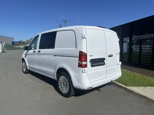 Mercedes Vito 119 cdi 4x4 mixto compact — photo 3