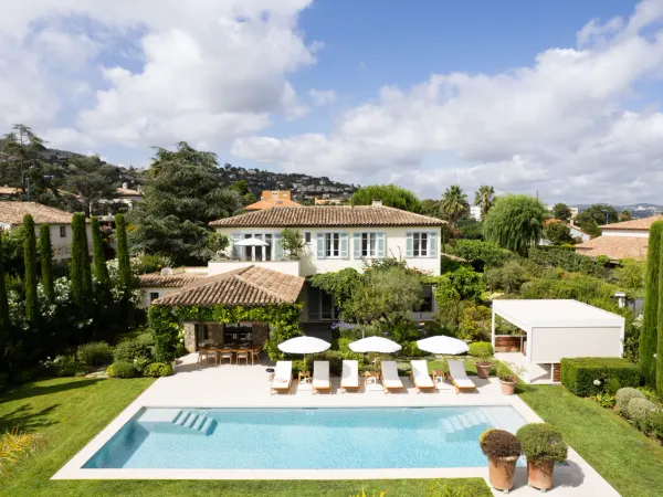 Location saisonnière - Villa contemporaine de luxe - Cannes-Mandelieu, Côte d'Azur