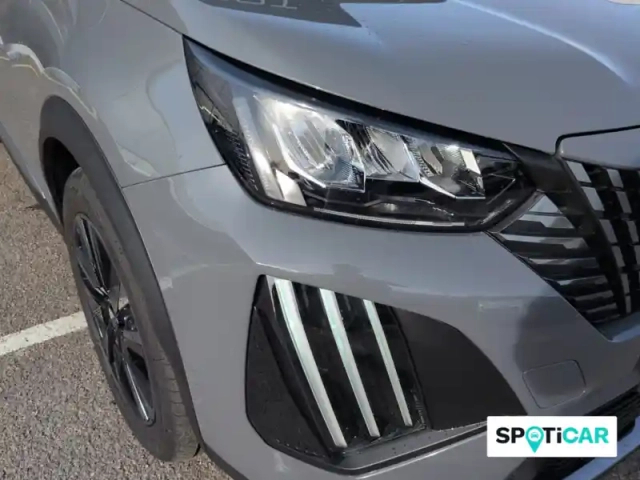 Peugeot 2008 hybrid 145 e-dcs6 — photo 16