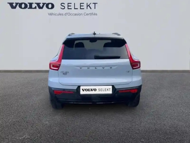 Volvo Xc40 t2 129ch r-design geartronic 8 — photo 5