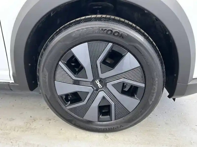 Dacia Sandero eco-g 100 gsr2 — photo 33