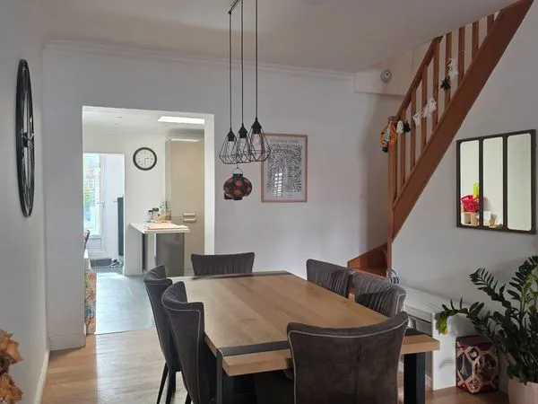 Maison 1930 - 100 m² - Jardin plein sud - Centre de Quesnoy-sur-Deûle