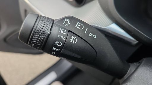 Volvo XC60 T6 Recharge 2.0 Ti 253 Plug in Hybrid 145 AWD Geartronic8 - Plus Style Dark – 2024 – 42063 km – Hybride rechargeable – Boîte Automatique — photo 35