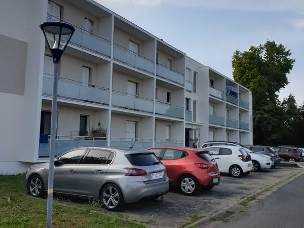 Part loue Studio pour Etudiant seulement TALENCE 33400