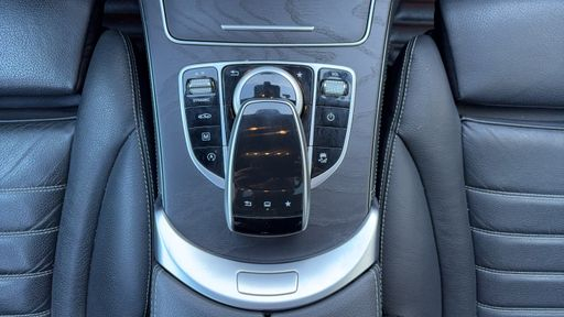 Mercedes Classe GLC 250 211 4Matic 9G-Tronic - Fascination – 2016 – 114456 km – Essence – Boîte Automatique — photo 11