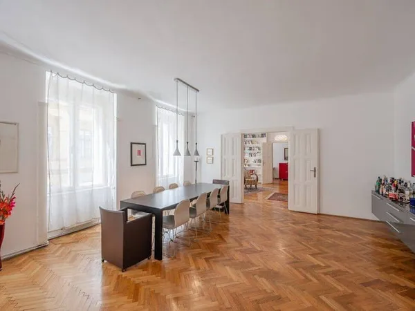 Appartement 4 pièces 171 m²