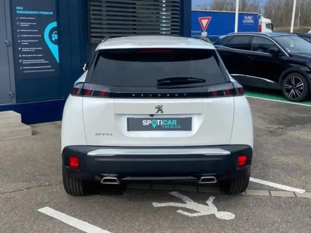 Peugeot 2008 1.2 puretech 130ch s&amp;s style eat8 — photo 3