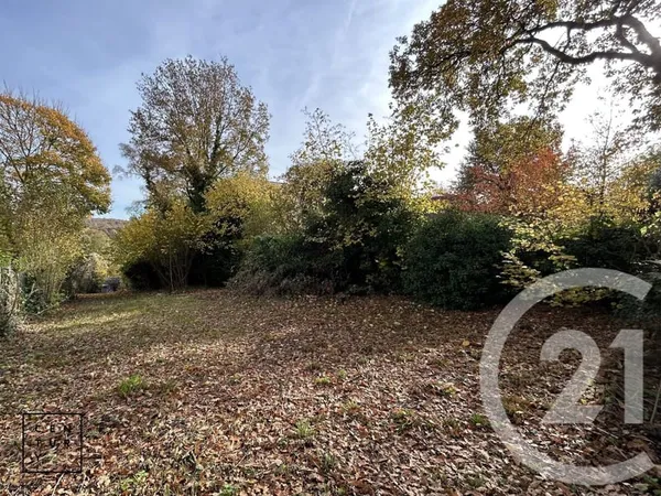 Terrain 923 m²