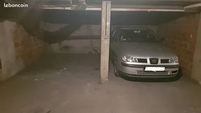 Place de parking sécurisée en sous-sol - Proche Métro Billancourt / Marcel Sembat
