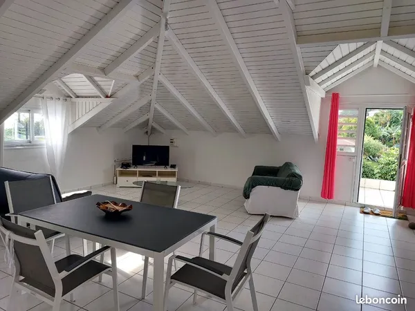 Appartement Meublé 3 Pièces à Fond Vaillant