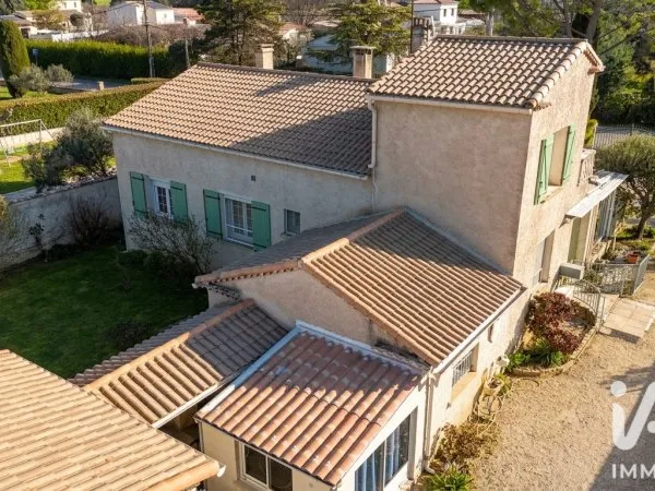 Maison 6 pièces 145 m²