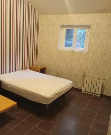 CHambre à louer dans un Studio à Valmy