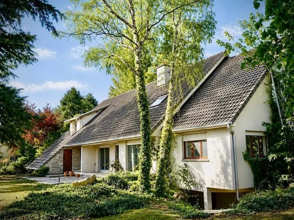 Maison 9 pièces 327 m²
