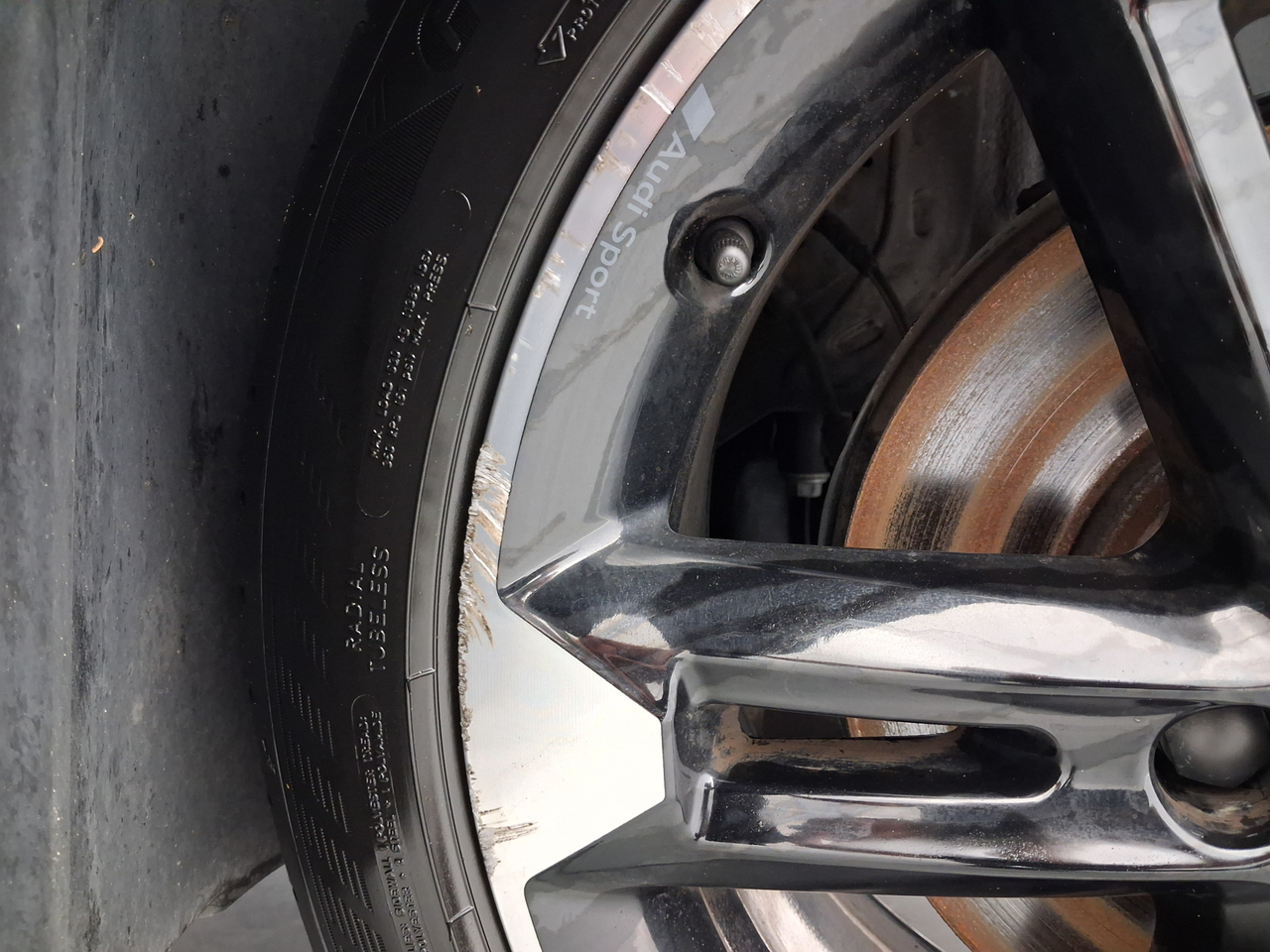 Audi Q2 35 TDI 150 S tronic 7 — photo 70