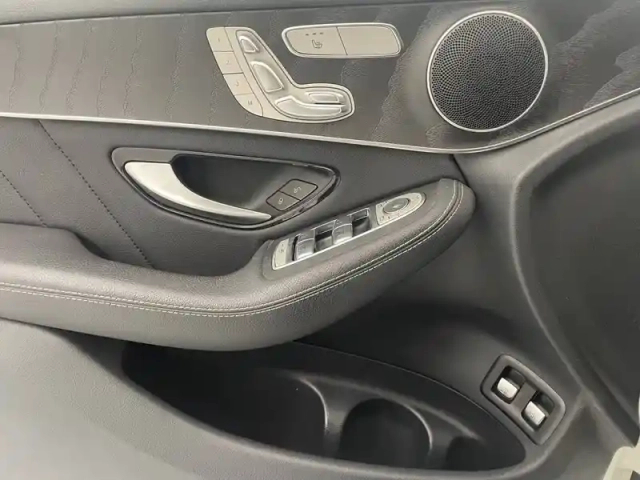 Mercedes Glc 300 e 9g-tronic 4matic — photo 25