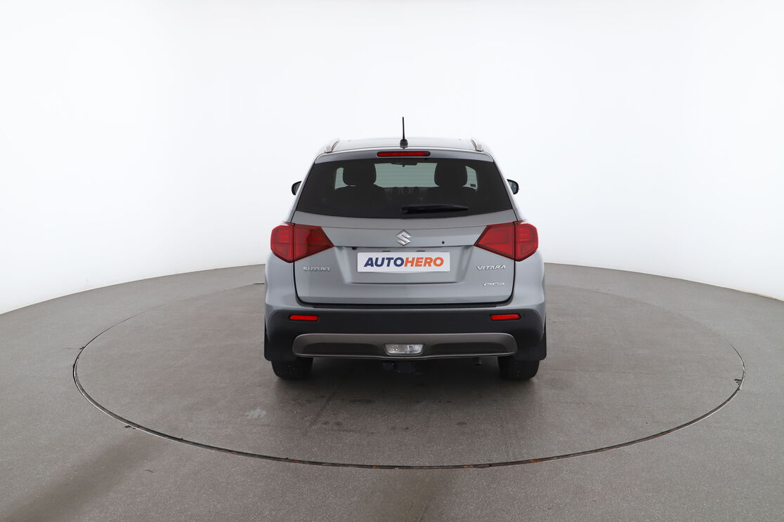 Suzuki Vitara 1.4 BoosterJet Style AllGrip Auto — photo 4