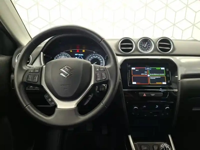 Suzuki Vitara 1.0 boosterjet — photo 14