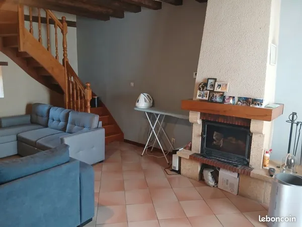 LOCATION maison,fermette Cherisay 72610