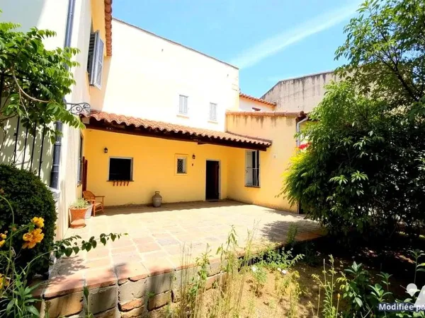Maison 6 pièces 317 m²