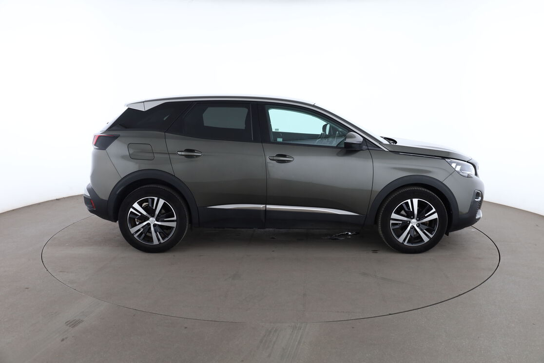 Peugeot 3008 1.2 PureTech Allure — photo 6