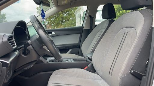 Seat Leon 1.0 TSI 110 - Business – 2022 – 63971 km – Essence – Boîte Manuelle — photo 16