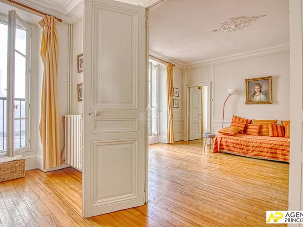 Vends maison de ville - 133.82 m² - 6 pièces, 4 chambres - Versailles 78000